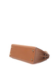 Kelly 25 Gold on Gold Epsom C