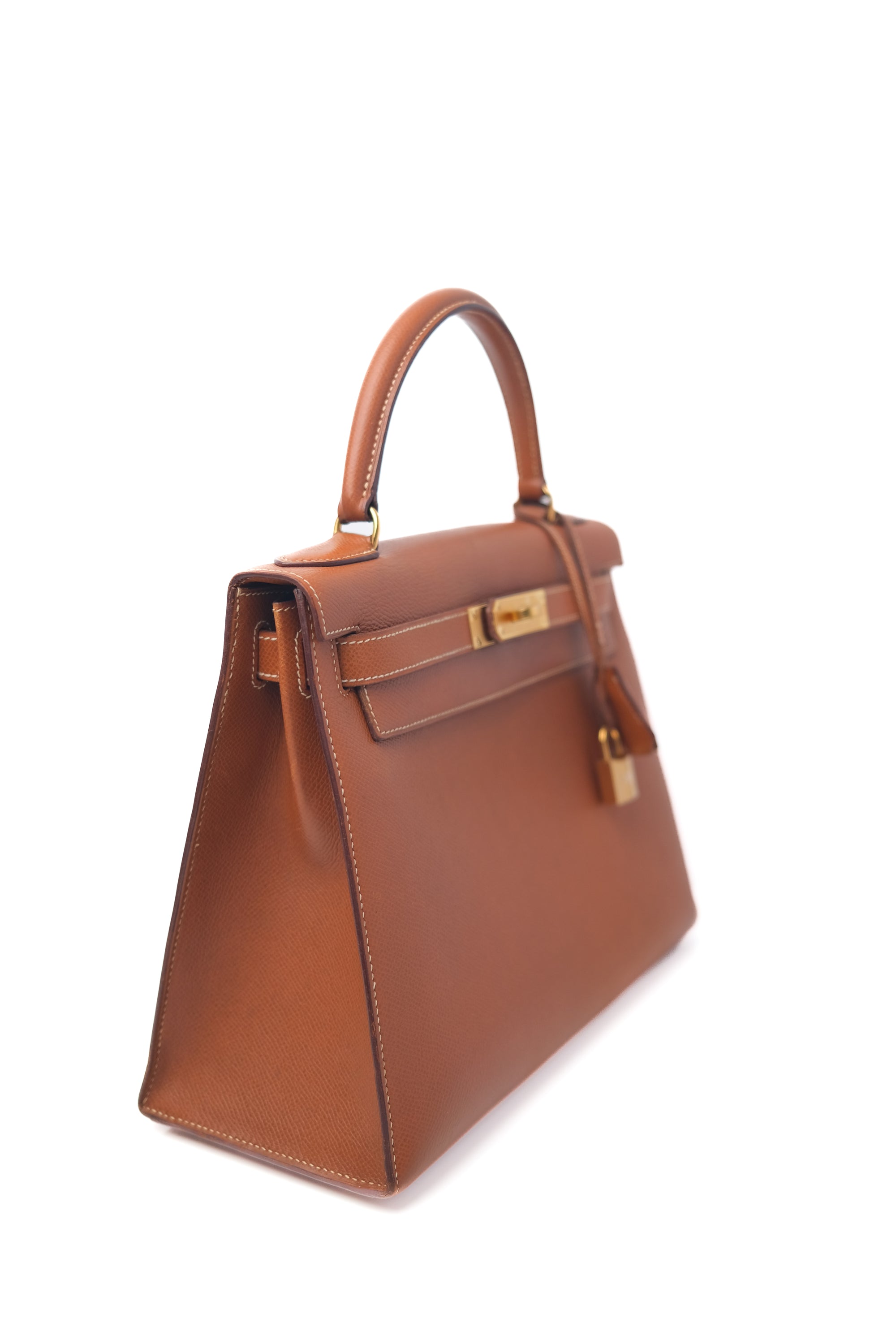 Kelly 28 Gold on Gold Epsom 〇U