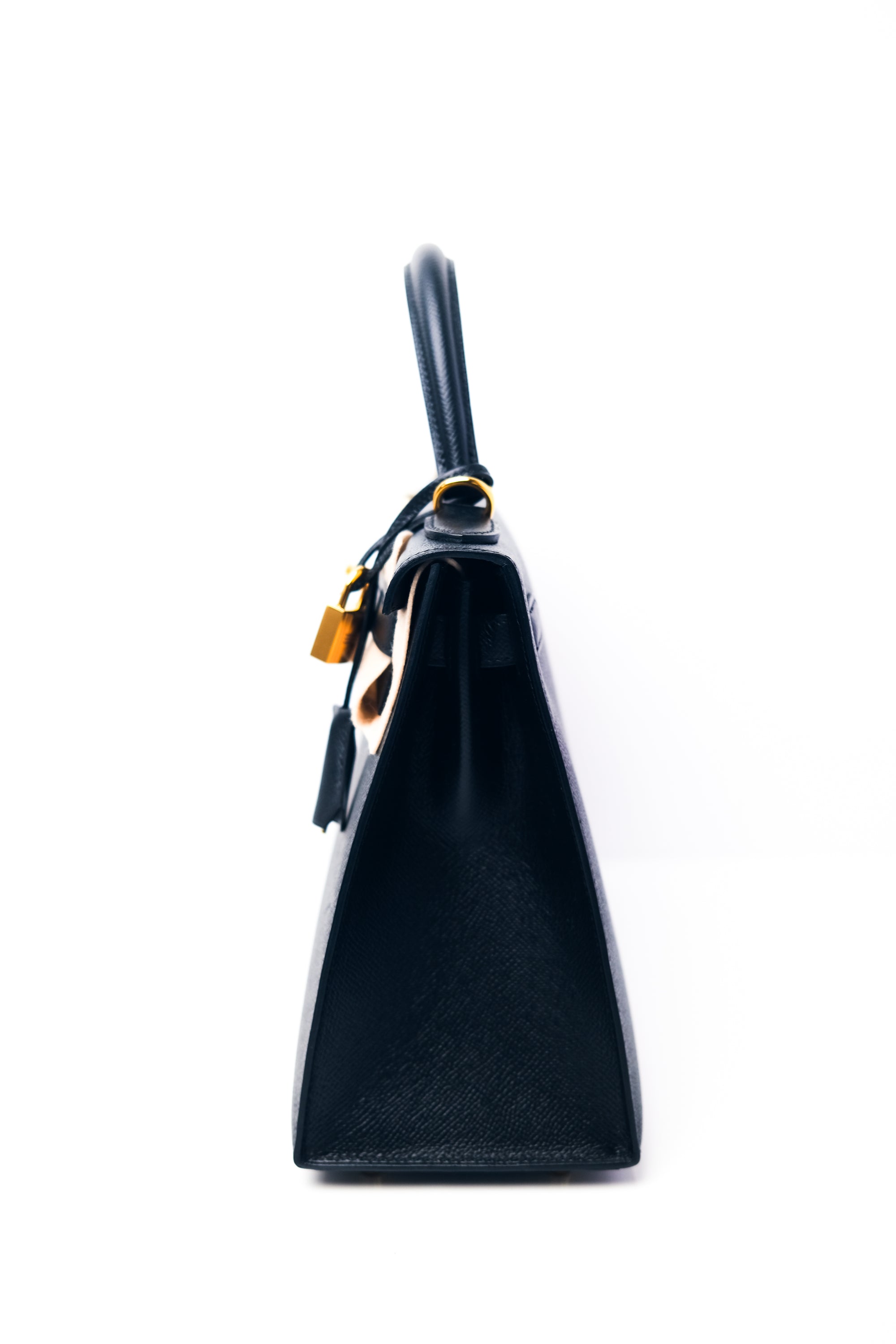 Kelly 28 Noir Gold Hardware Epsom D